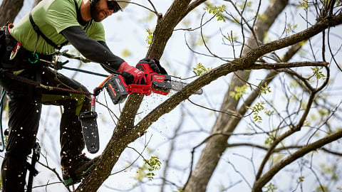 Milwaukee Tool M18 Hatchet Saw B