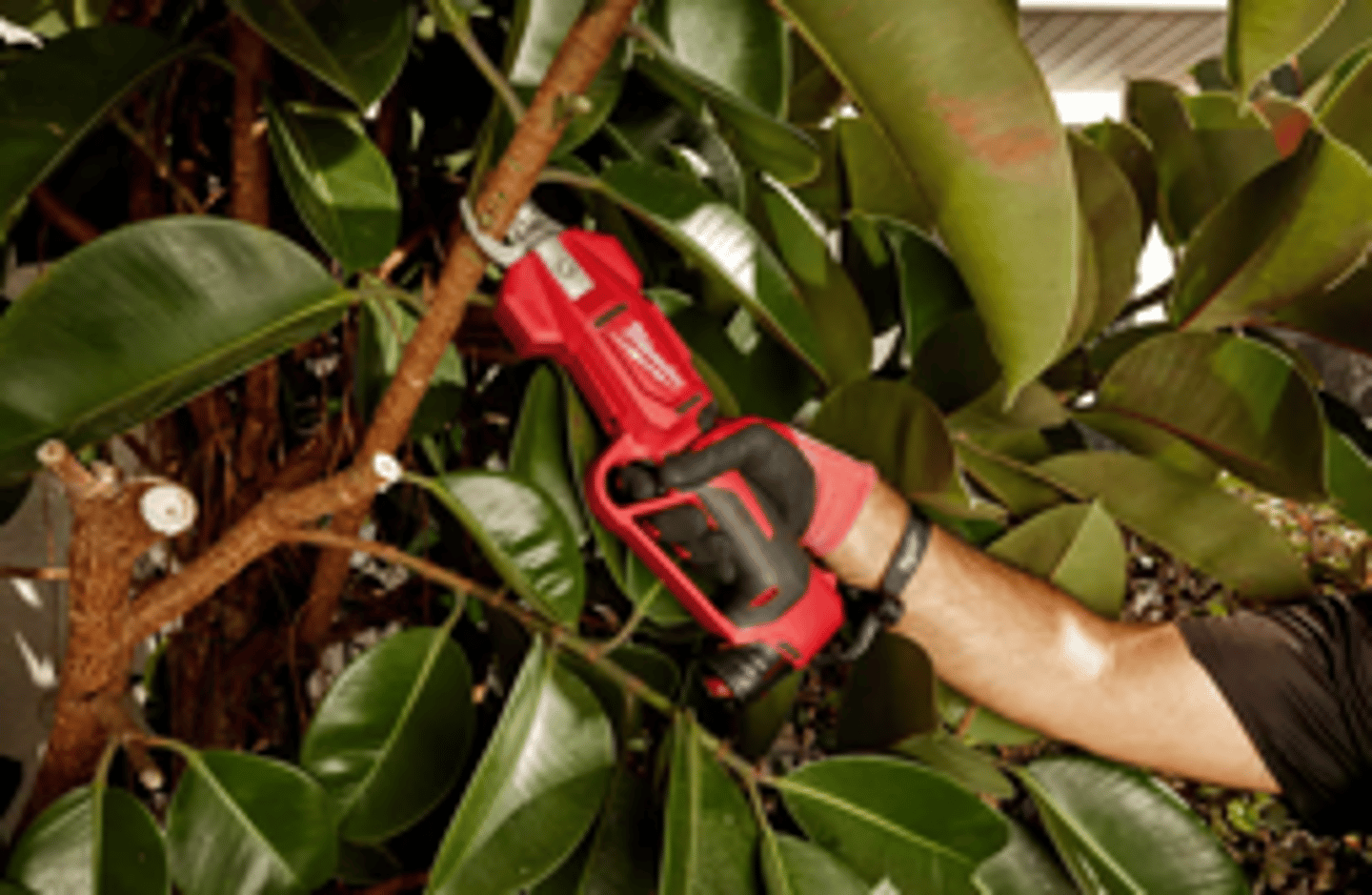 Milwaukee Tool brushless pruning shears