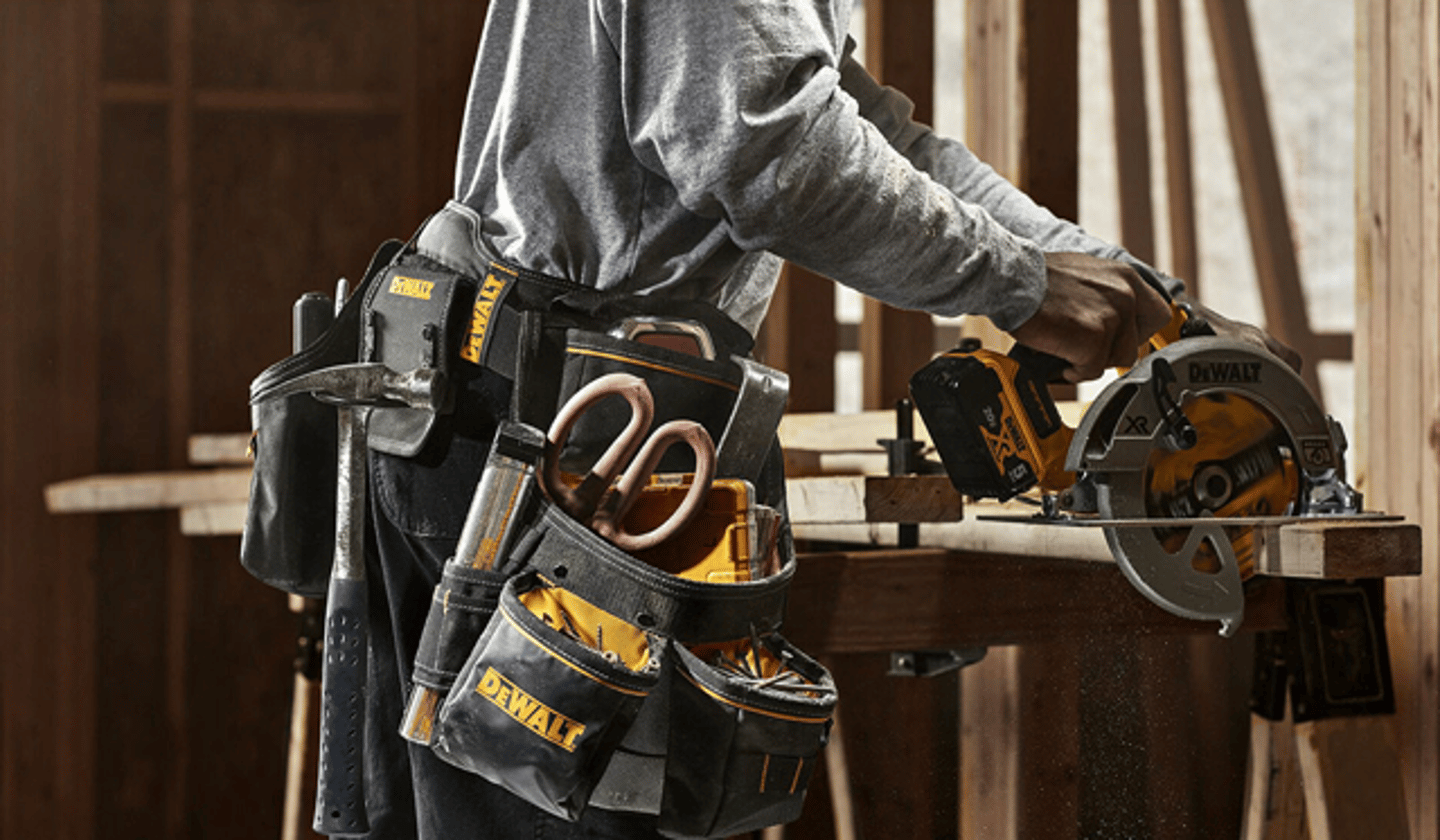 DeWalt trades scholarship applications open oct 2023