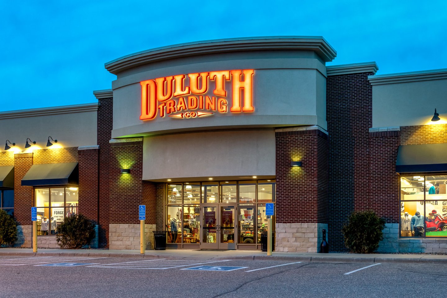 ST. PAUL, MN/USA - MARCH 17, 2020: Duluth Trading Company retail store entrance and trademark logo.; Shutterstock ID 1701956803