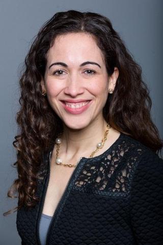 LAT Mireya Zapata headshot