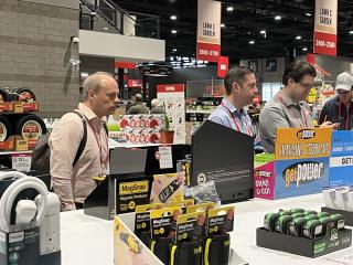 True Value spring Reunion 2023 attendees enjoying all the product offerings and price comparisons.