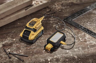 DeWalt task light