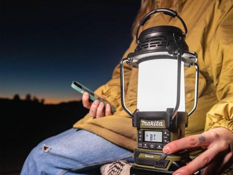 Makita radio lantern