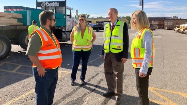 YARD TOUR: Sen. Crapo visits Franklin Building Supply – HBS Dealer