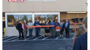 Randys ribbon cutting